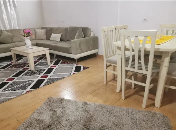 Tirane, jepet me qera apartament 1+1 , 68 m² 40 € (Bulevardi ZOGU I PARE)