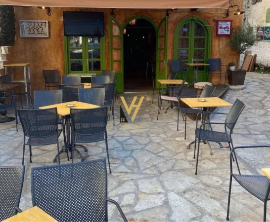 Tirane, jepet me qera bar-kafe Kati 0, 170 m² 1.500 € (RRUGA MUHAMET GJOLLESHA)