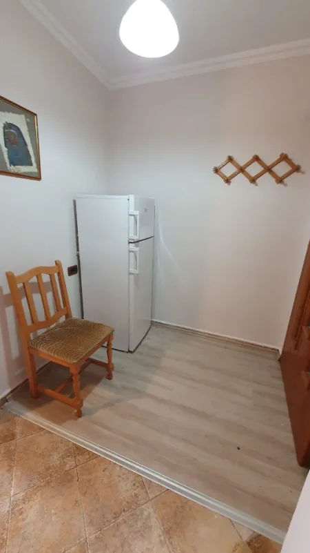 🏠 Jepet me qira apartament 1+1 në Myslym Shyr 550 € (myslym shyr)