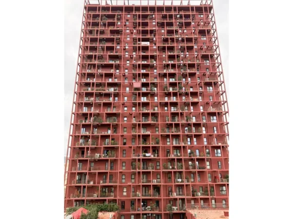 Tirane, jepet me qera ambjent biznesi Kati 1, 133 m² 1.300 € (Rruga e Kavajes)