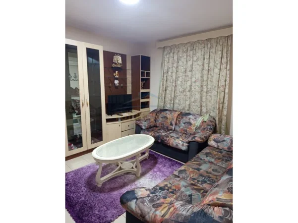 Tirane, jepet me qera apartament 3+1+2 Kati 4, 100 m² 780 € (XHAMIA E TABAKEVE)