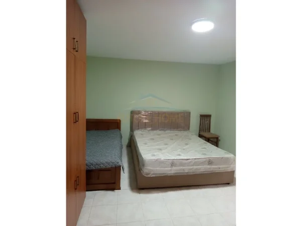Tirane, jepet me qera apartament 3+1+2 Kati 4, 100 m² 780 € (XHAMIA E TABAKEVE)