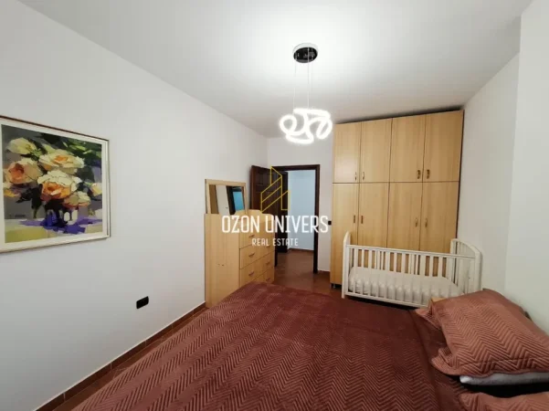 Tirane, jepet me qera apartament 2+1 Kati 3, 115 m² 650 € (Myslym Shyr)