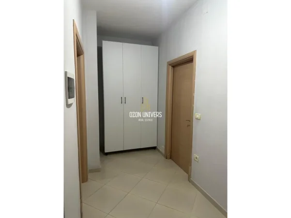 Tirane, jepet me qera apartament 1+1+Ballkon Kati 2, 60 m² 450 € (Selite)