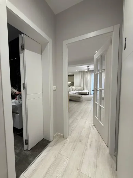 Tirane, shitet apartament 2+1 , 122 m² 378.000 € 