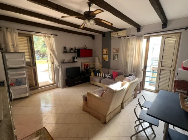 Durres, jepet me qera apartament 2+1+Ballkon Kati 4, 119 m² 130.000 € (Golem)