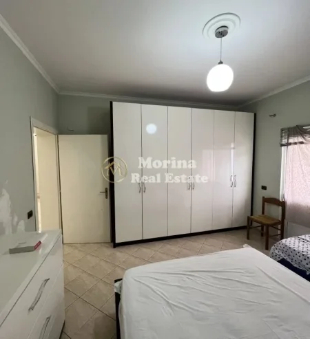 Tirane, jepet me qera apartament 2+1 Kati 3, 100 m² 450 € (Yzberisht)