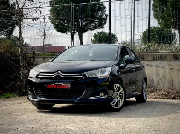 Tirane, shes makine Citroen C4 Nafte, e zeze automatik Klima 218.000 km 5.290 €