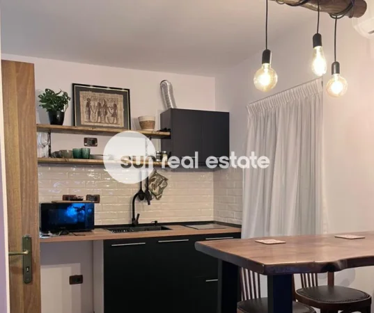 jepet me qera garsonier 1+1 Kati 5, 30 m² (KRYQEZIMI 21 DHJETORI)