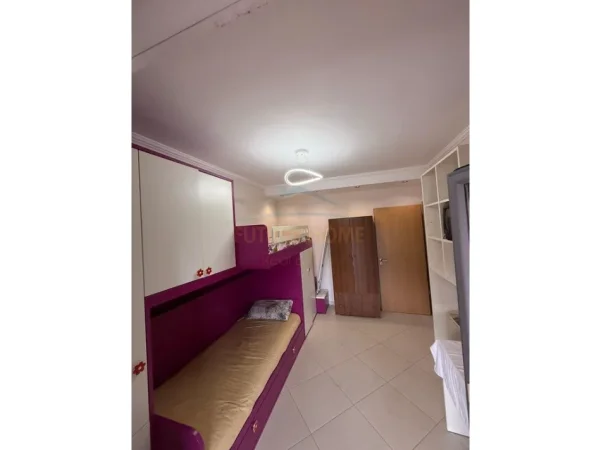 Tirane, jepet me qera apartament 2+1 Kati 6, 110 m² 700 € (Unaza e Re)