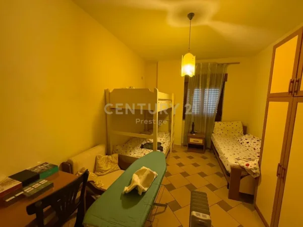 Tirane, shitet apartament 2+1+Aneks+Ballkon Kati 10, 110 m² 330.000 € (Qender)