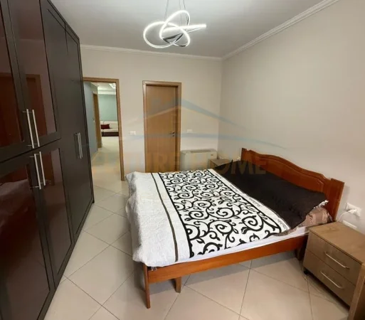 Qira, Apartament 2+1+2+Post Parkimi, Unaza e Re, Tiranë