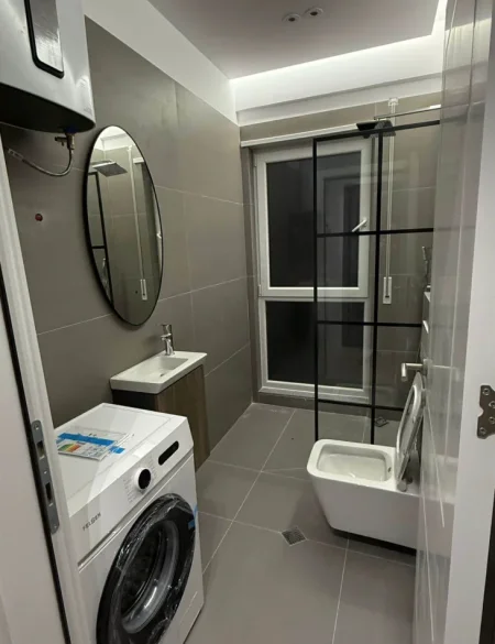 Tirane, jepet me qera apartament 1+1 Kati 4, 50 m² 400 € (5 Maji)