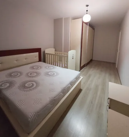 Tirane, shitet apartament 2+1+Ballkon Kati 4, 108 m² 195.000 € (Rruga 5 Maji – Pallatet Areela)