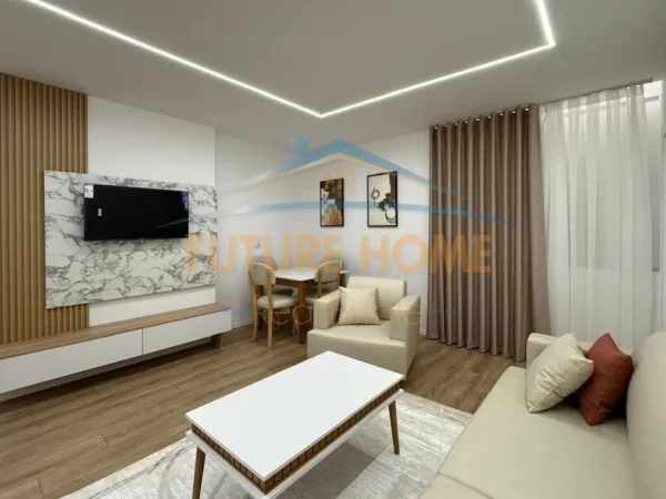 Shitet, Apartament 1+1, Rruga Fortuzi