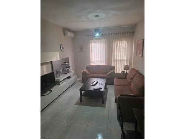 Tirane, shitet apartament 1+1 Kati 3, 71 m² 125.000 € (Unaza e Re)