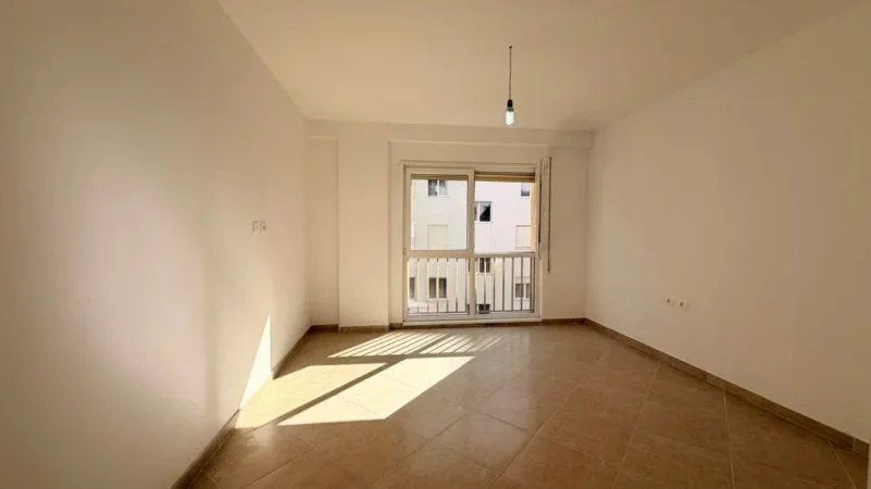 Tirane, shitet apartament 2+1+Aneks+Ballkon Kati 3, 119 m² 193.000 € (selite , kodra e diellit)