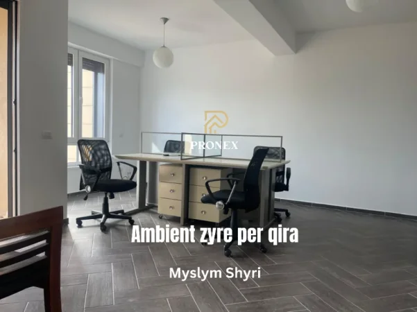 Tirane, jepet me qera zyre Kati 8, 60 m² 800 € (Myslym Shyri)