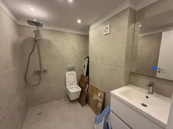 Tirane, jepet me qera apartament Dublex Kati 1, 55 m² 700 € (Golden Park 3)