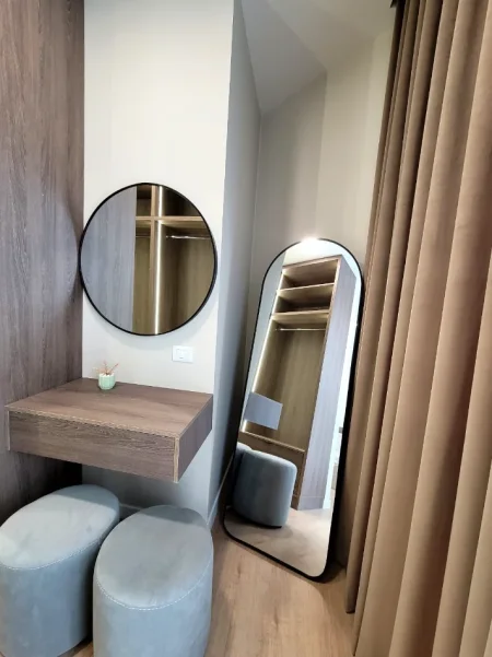 Shqiperi, jepet me qera Vile 2 Katshe Kati 1, 275 m² 5.000 € (Liqeni i Thate)