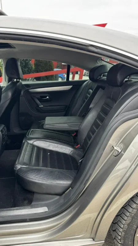 Tirane, shitet makine Passat CC 2010 Nafte, e argjendtë automatik Kondicioner 304.000 km