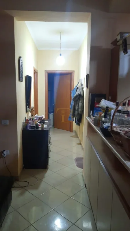 Tirane, shes apartament 2+1+Ballkon Kati 5, 105 m² 150.000 € (Astir)
