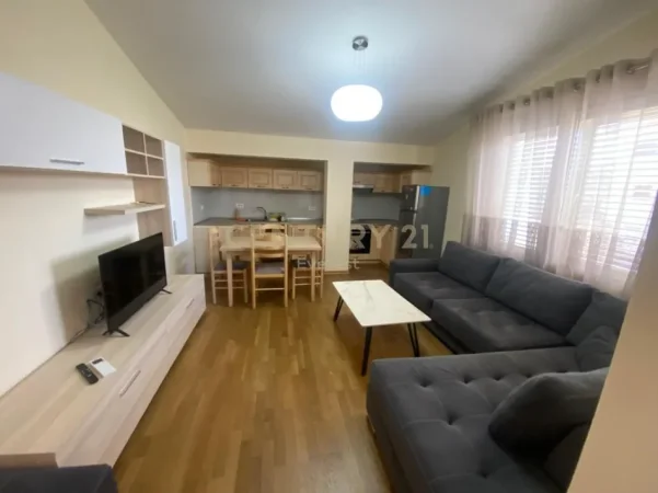 Tirane, jepet me qera apartament Kati 3, 110 m² 600 € 