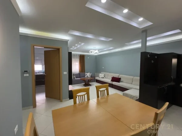 Tirane, jepet me qera apartament 2+1 Kati 6, 101 m² 700 € (astir)