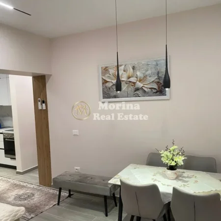 Tirane, jepet me qera apartament 1+1 Kati 1, 60 m² 750 € (Liceu Artistik)