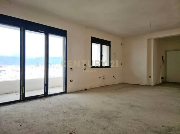 Tirane, shes apartament 2+1 Kati 2, 133 m² 220.000 € (kodra e diellit)