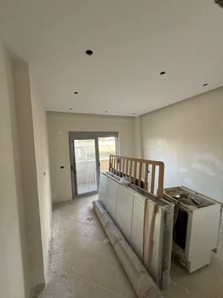 Tirane, shitet apartament 2+1+Ballkon Kati 7, 100 m² 125.000 €