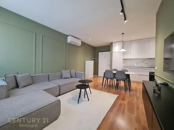 Tirane, jepet me qera apartament 2+1 Kati 2, 80 m² 880 € (astir)