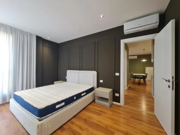 Tirane, jepet me qera apartament 2+1 Kati 2, 80 m² 880 € (astir)