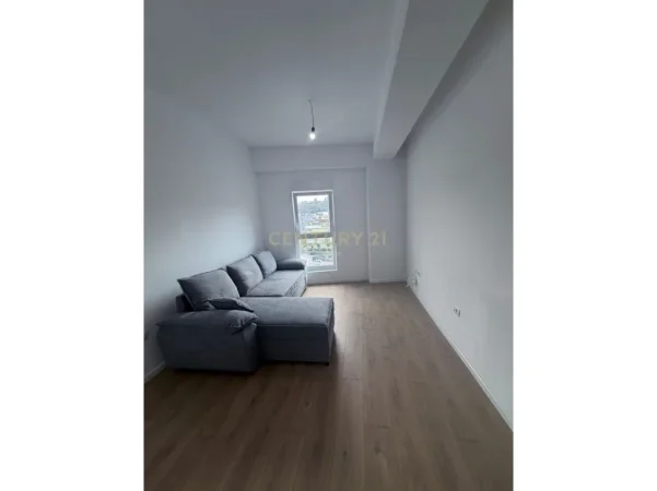 Tirane, shes apartament 2+1 Kati 8, 51 m² 87.000 € (Ali Demi)