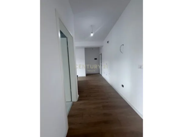 Tirane, shes apartament 2+1 Kati 8, 51 m² 87.000 € (Ali Demi)