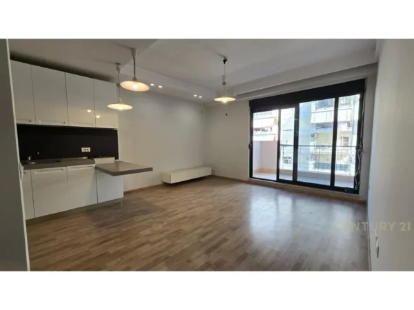 Tirane, shes apartament 1+1 Kati 4, 71 m² 200.000 € (Delijorgji)