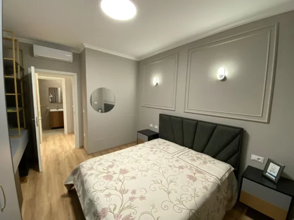 Tirane, jepet me qera apartament 1+1+Ballkon , 70 m² 700 € (Zogu i Zi)