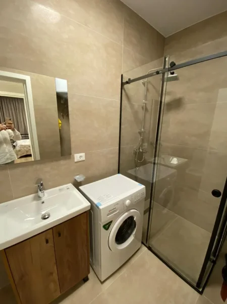 Tirane, jepet me qera apartament 1+1+Ballkon , 70 m² 700 € (Zogu i Zi)