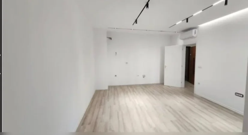 Tirane, jepet me qera apartament 2+1+Ballkon Kati 2, 100 m² 1.000 € 