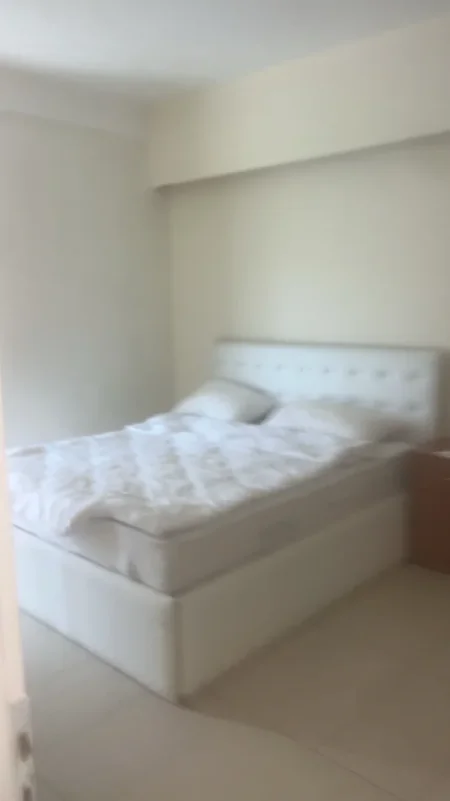 Tirane, jepet me qera apartament 2+1 Kati 2, 120 m² 550 € (BRRYL)