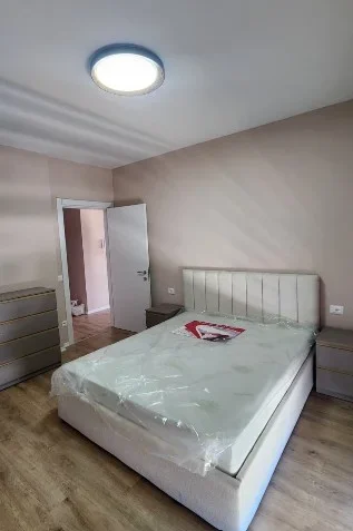 Tirane, jepet me qera apartament 1+1 , 75 m² 700 € 