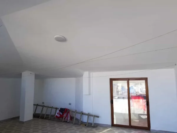 Tirane, jepet me qera Vile Kati 5, 750 m² 3.000 € (Rruga Frang Bardhi)