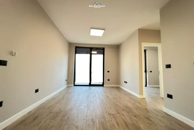 Tirane, jepet me qera zyre Kati 2, 75 m² 650 € (Rruga Dervish Hekali)