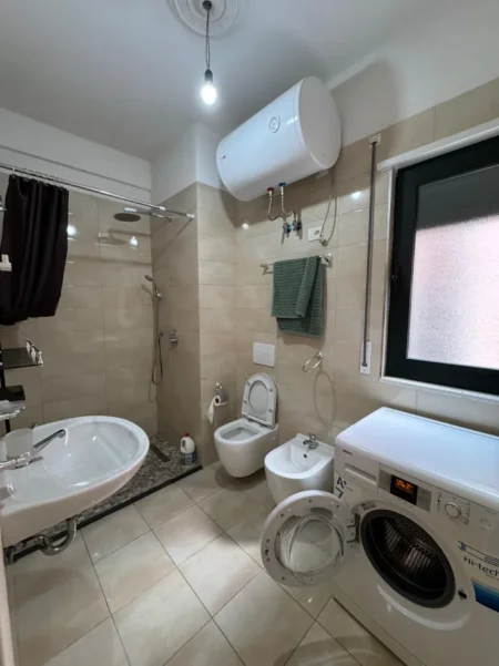 Tirane, jepet me qera apartament 2+1 Kati 3, 500 € (Astir)