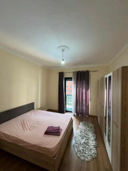 Tirane, jepet me qera apartament 2+1 Kati 3, 500 € (Astir)