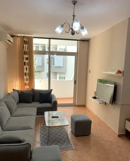 Tirane, jepet me qera apartament 2+1+Aneks+Ballkon Kati 2, 80 m² 650 € (Kompleksi Kika 1)