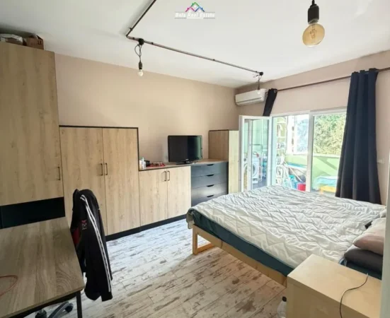 Tirane, jepet me qera apartament 2+1 Kati 3, 100 m² 570 € (Ish Tregu Elektrik)