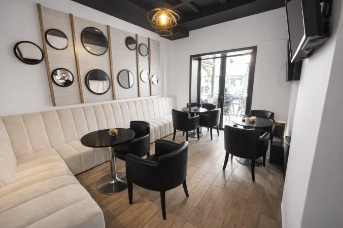 Tirane, jap me qera lokal Kati 0, 170 m² 1.560 € (21 dhjetori)