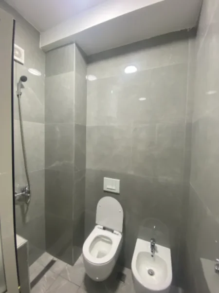 Tirane, jepet me qera garsonier 1+1 Kati 4, 35 m² 350 € (Dervish luzha)