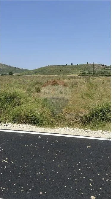 Vlore, shitet toke , 1.830 m² 45.000 € 